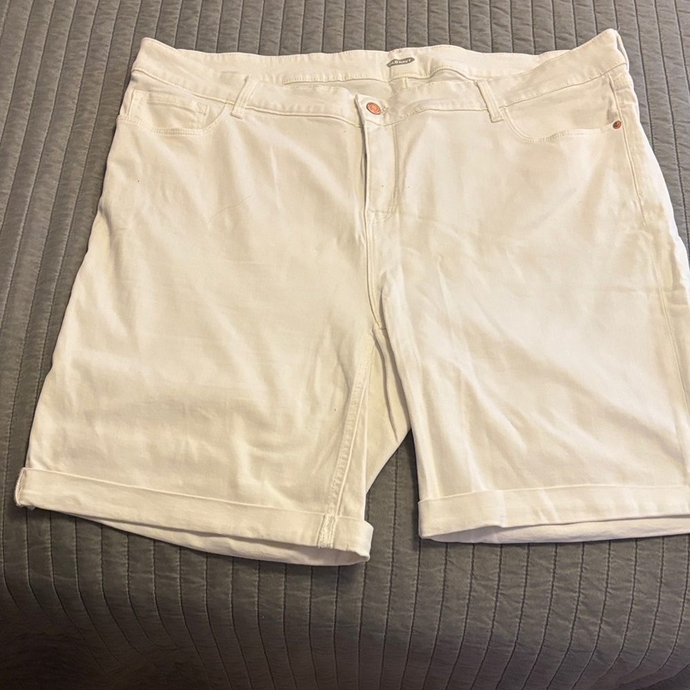 Women’s White Shorts